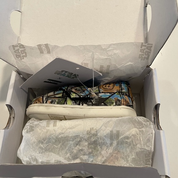 Toms Star Wars X Ewok Print Size 4 NWT - Picture 2 of 11